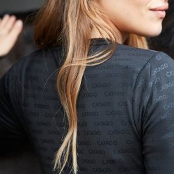 Catago Amina sort funktions shirt