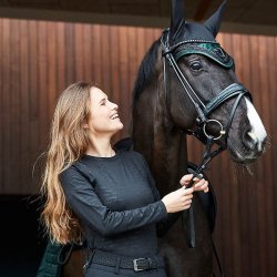 Catago Amina sort funktions shirt